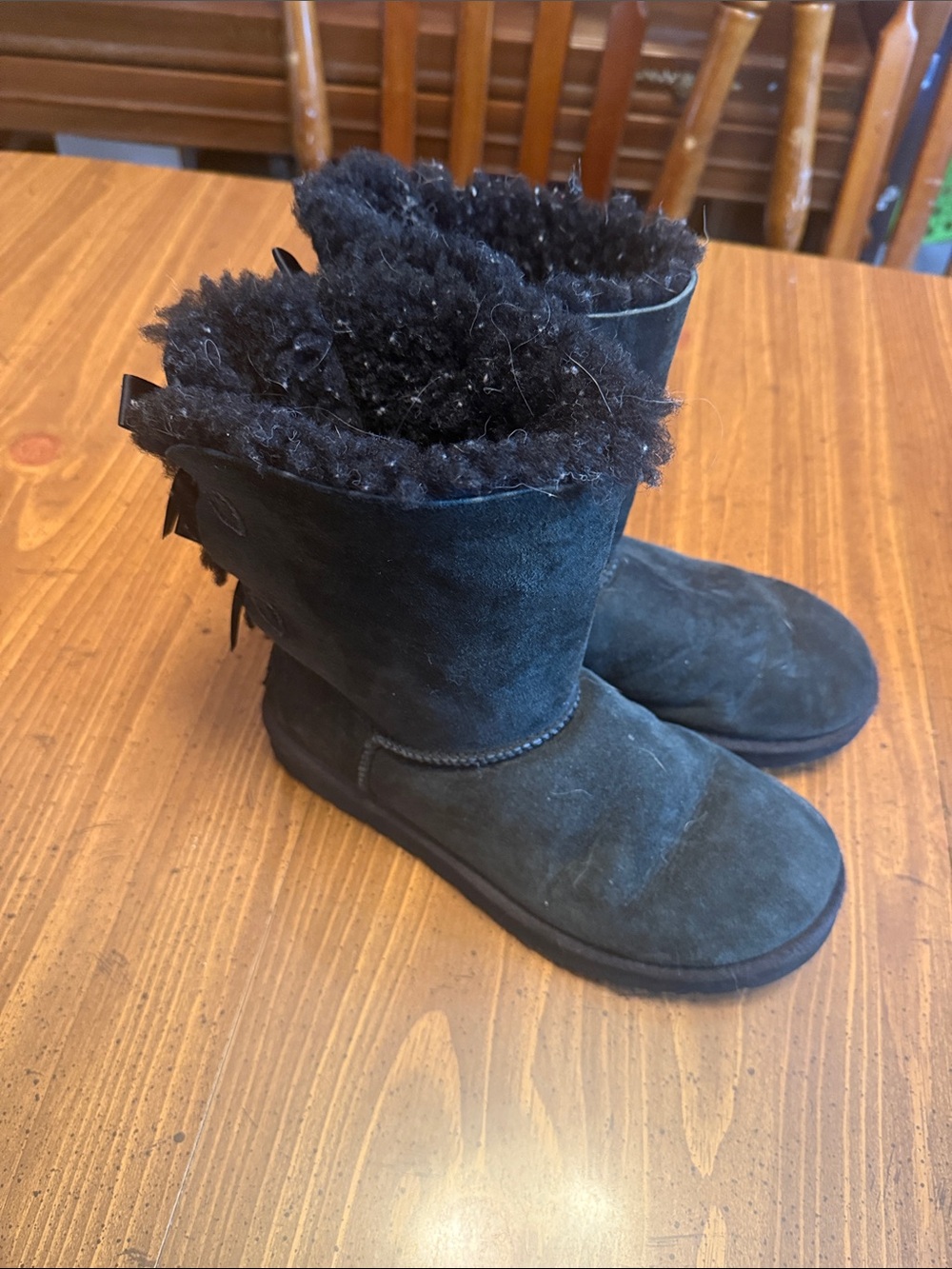 Ugg Bailey Bow Boots size 7